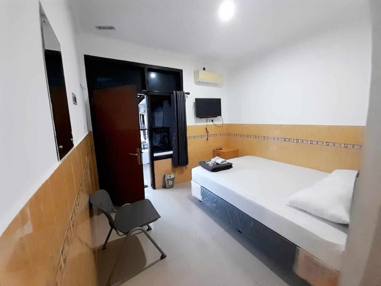 Hotel Srikandi Baru Kejayan Buitenkant foto